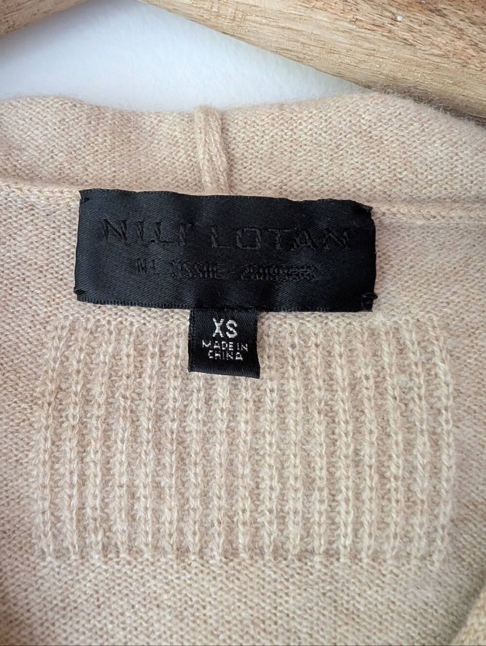 Nili Lotan 100% Cashmere Hoodie Sweater Oatmeal Beige XS SOFT Minimalist - Picture 5 of 8